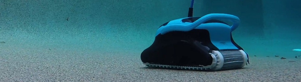 Dolphin Nautilus CC Plus Robotic Pool Cleaner