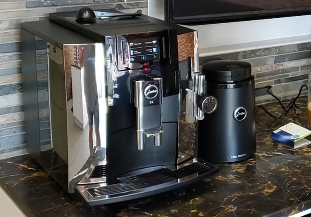 Jura 15097 E8 Espresso Machine Review